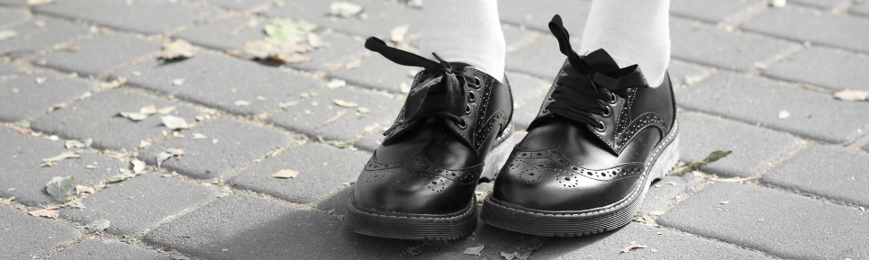 De beste schoenen voor smalle voeten