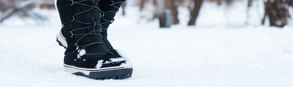 Schoenen met grip bij sneeuw: zo voorkom je uitglijden 