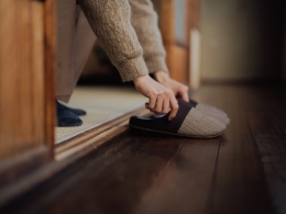 Pantoffels met antislip: veilig en comfortabel in huis 