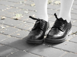 De beste schoenen voor smalle voeten