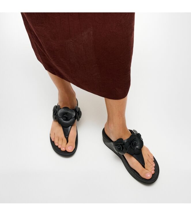 FitFlop lulu flower toe-post sandals black Direct leverbaar uit de webshop van www.meijerink-schoenen.nl/