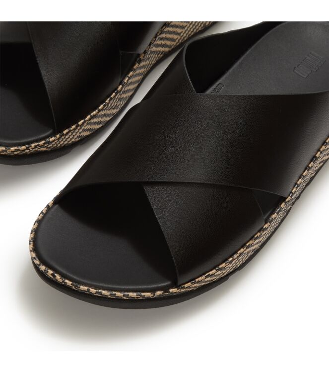 FitFlop lulu lux graphic-weave leather cross slides black Direct leverbaar uit de webshop van www.meijerink-schoenen.nl/