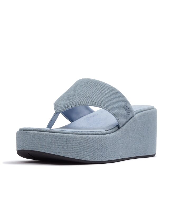 FitFlop platfforms denim wedge toe-post sandals light denim Direct leverbaar uit de webshop van www.meijerink-schoenen.nl/