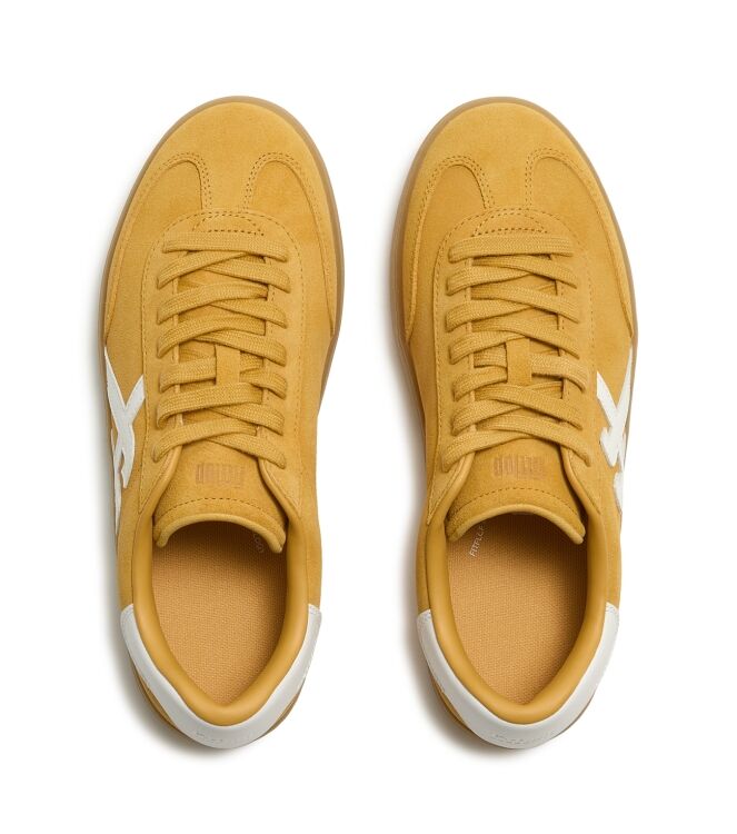 FitFlop the dash t-toe suede sneakers turmeric/urban white Direct leverbaar uit de webshop van www.meijerink-schoenen.nl/