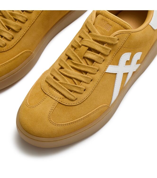 FitFlop the dash t-toe suede sneakers turmeric/urban white Direct leverbaar uit de webshop van www.meijerink-schoenen.nl/