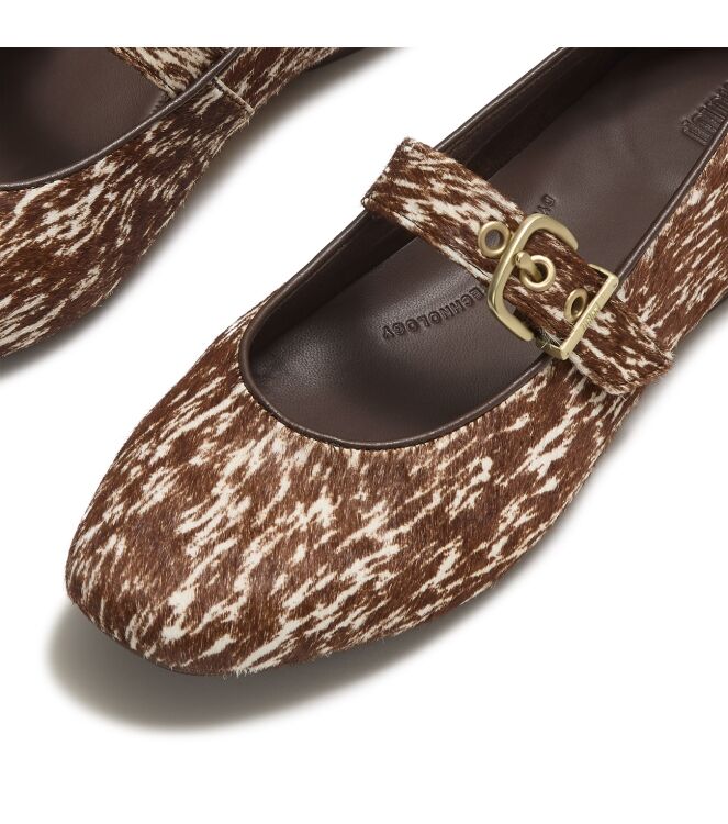 FitFlop delicato pony cow mary janes brown/white Direct leverbaar uit de webshop van www.meijerink-schoenen.nl/