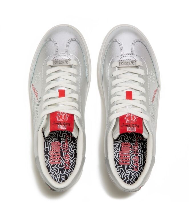 FitFlop fitflop x keith haring the dash trainers metallic silver Direct leverbaar uit de webshop van www.meijerink-schoenen.nl/