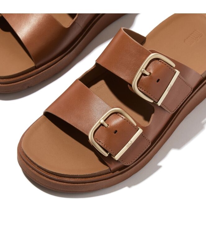 FitFlop gen-ff buckle two-bar leather slides light tan Direct leverbaar uit de webshop van www.meijerink-schoenen.nl/