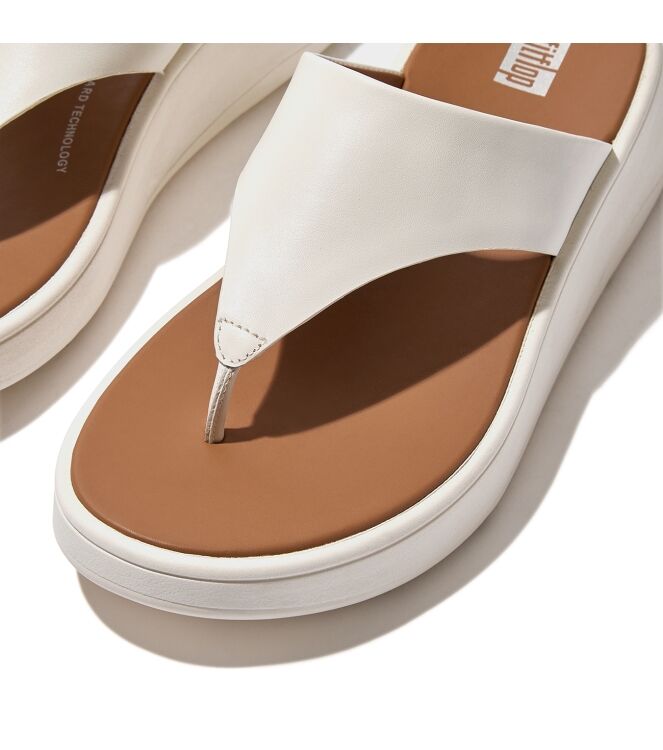 FitFlop f-mode leather flatform toe-post sandals cream Direct leverbaar uit de webshop van www.meijerink-schoenen.nl/