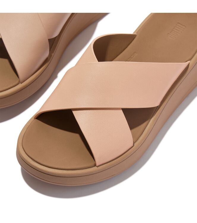 FitFlop f-mode leather flatform cross slides sandy beige Direct leverbaar uit de webshop van www.meijerink-schoenen.nl/