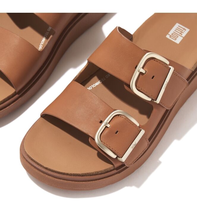 FitFlop gen-ff buckle two-bar leather slides light tan Direct leverbaar uit de webshop van www.meijerink-schoenen.nl/