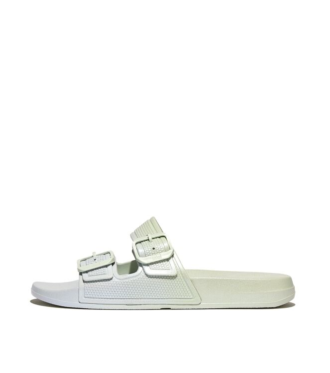 FitFlop iqushion iridescent two-bar buckle slides sagebrush/skywash blue Direct leverbaar uit de webshop van www.meijerink-schoenen.nl/