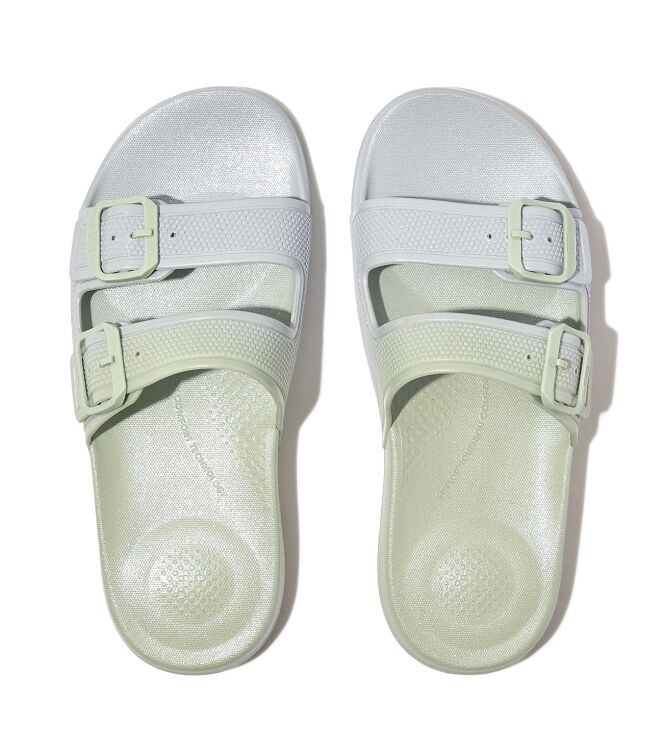 FitFlop iqushion iridescent two-bar buckle slides sagebrush/skywash blue Direct leverbaar uit de webshop van www.meijerink-schoenen.nl/