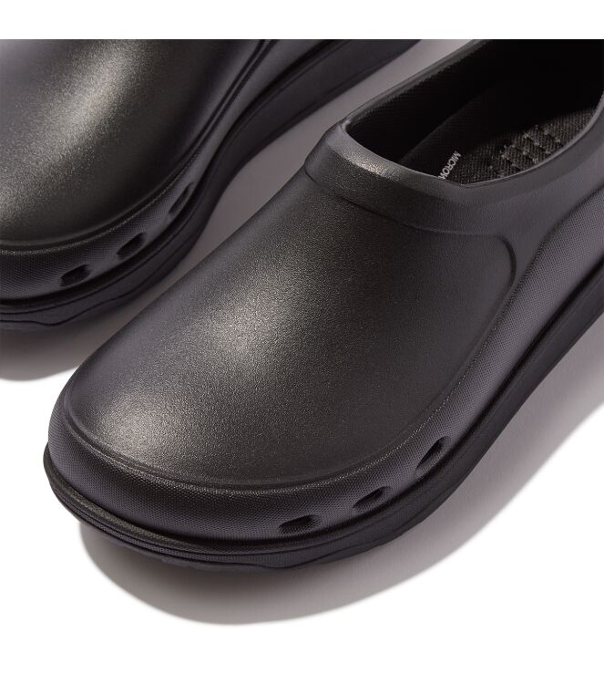 FitFlop industrial clog all black Direct leverbaar uit de webshop van www.meijerink-schoenen.nl/