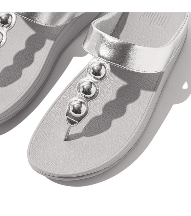 FitFlop fino mirror-dome metallic-leather toe-post sandals silver Direct leverbaar uit de webshop van www.meijerink-schoenen.nl/