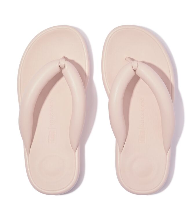 FitFlop iqushion d-luxe x roksanda pad. leather flip-flops oyster Direct leverbaar uit de webshop van www.meijerink-schoenen.nl/