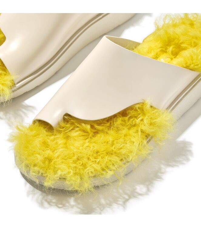 FitFlop gen-ff x roksanda cut-out leather slides elderflower/marigold Direct leverbaar uit de webshop van www.meijerink-schoenen.nl/