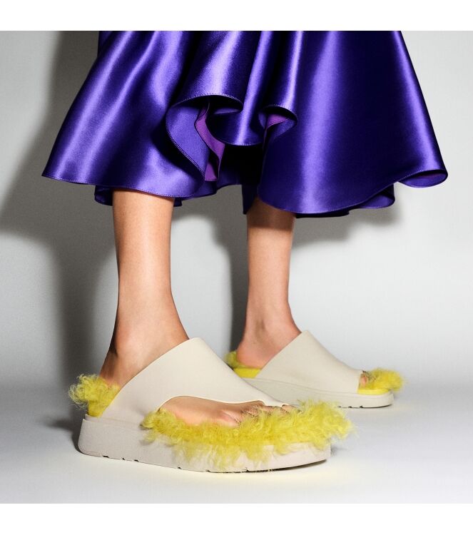 FitFlop gen-ff x roksanda cut-out leather slides elderflower/marigold Direct leverbaar uit de webshop van www.meijerink-schoenen.nl/