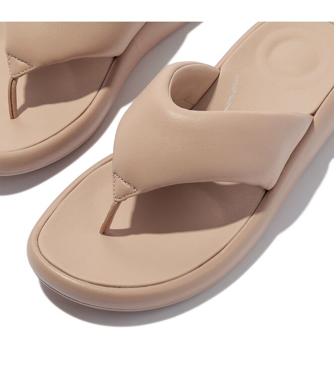 FitFlop iqushion d-luxe padded leather toe-post sandals classic beige Direct leverbaar uit de webshop van www.meijerink-schoenen.nl/