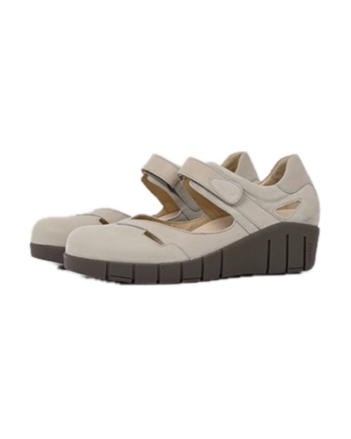 Charlotte Quebec offwhite