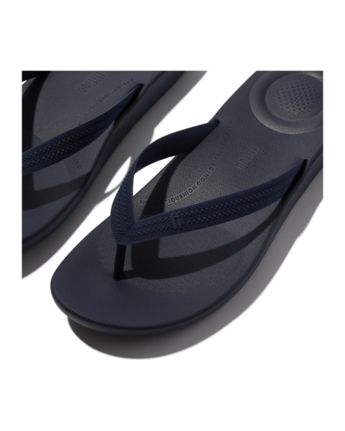 Iqushion Mens Textured-Strap Flip-Flops Midnight Navy