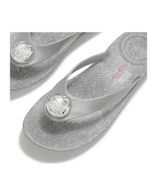 Fitflop X Keith Haring Iqushion Button Flip-Flops Metallic Silver